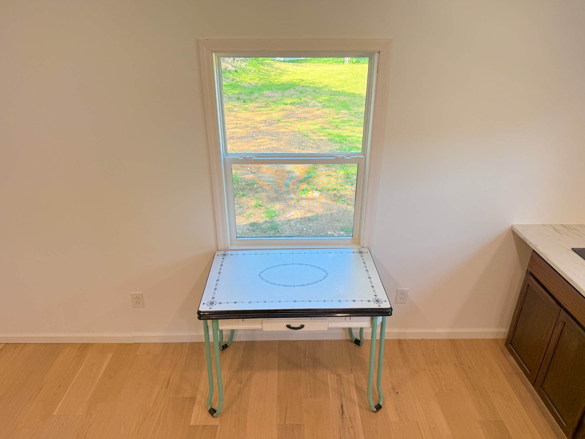 140 Ben Johnson Road Pulaski, TN 38478 - Photo 14 of 44 a room with table and window