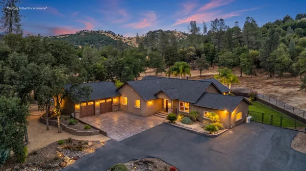 $900,000 | 14105 Dos Pinon Trail, Redding, CA 96003