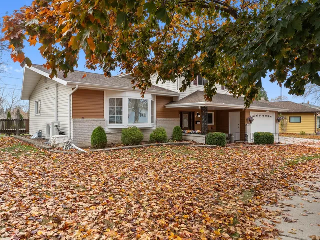 $269,900 | 1501 George Street, Manitowoc, WI 54220