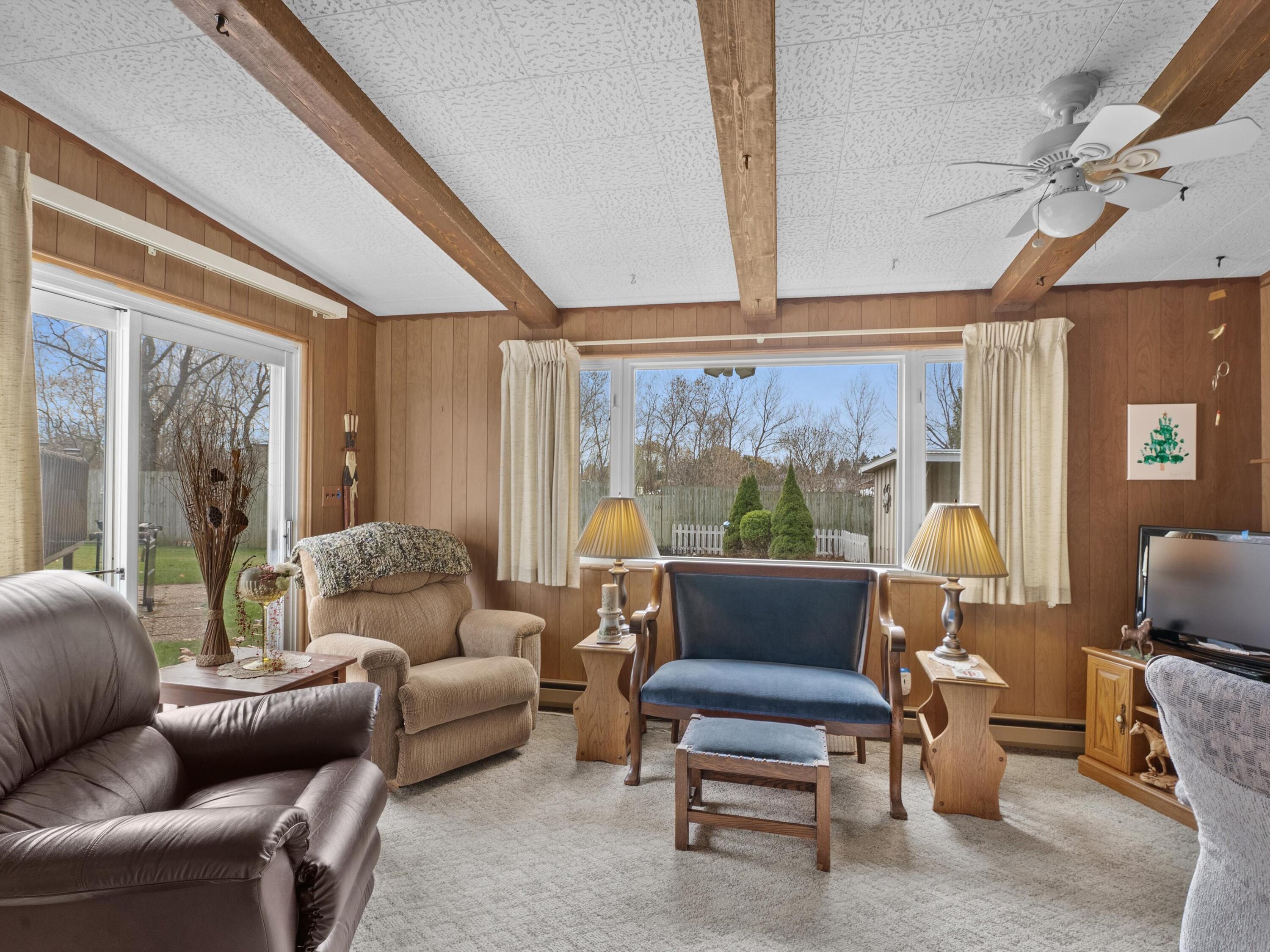 1501 George Street Manitowoc, WI 54220 - Photo 23 of 33 16 den