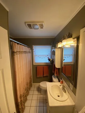 $1,800 | 3315 25th Street, Lubbock, TX 79410