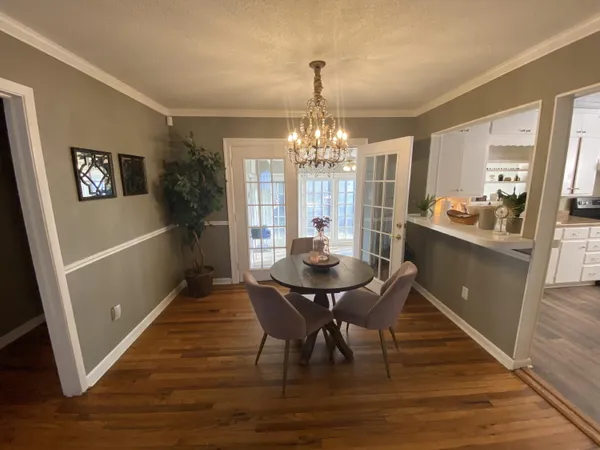 $1,800 | 3315 25th Street, Lubbock, TX 79410