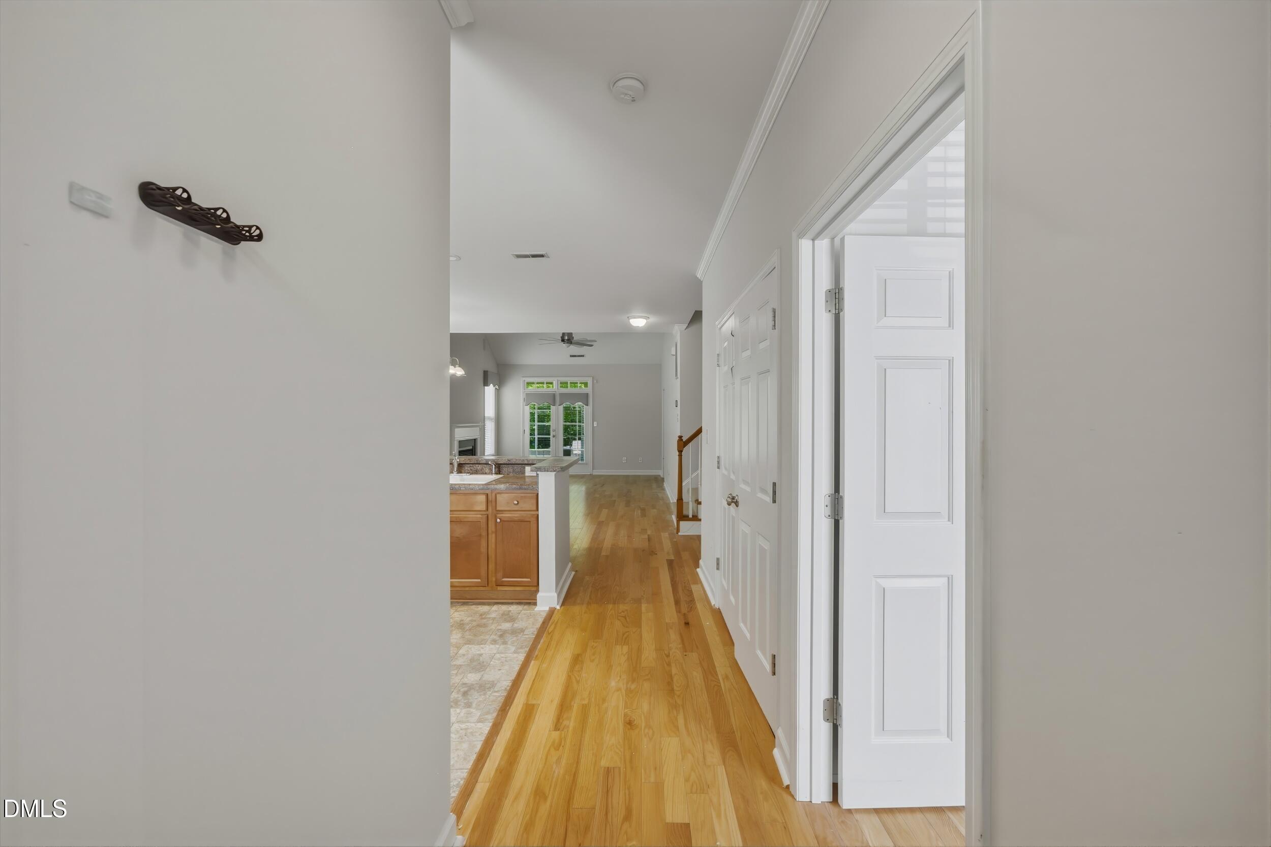 844 Horton Road Durham, NC 27704 - Photo 4 of 24 4 -844 horton rd 64, interior