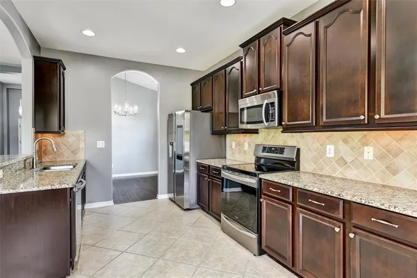 $4,000 | 7514 Forest Mere Drive, Riverview, FL 33578