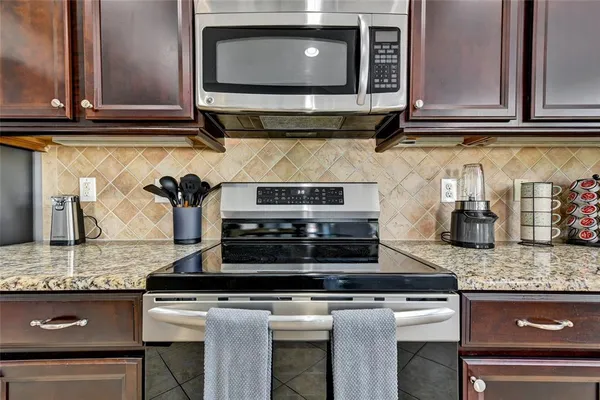 $4,000 | 7514 Forest Mere Drive, Riverview, FL 33578