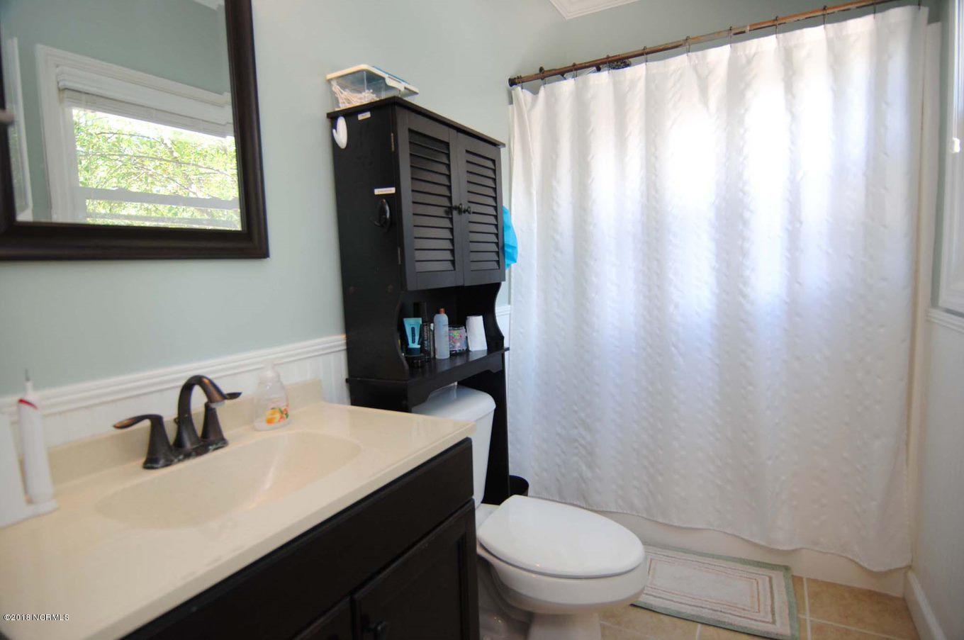 22 Partridge Road Wilmington, NC 28412 - Photo 12 of 30 Master Suite Bath