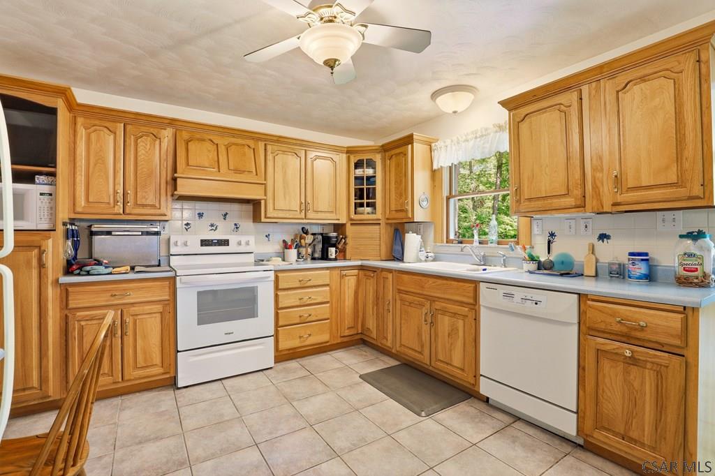 209 Oak Post Road Meyersdale, PA 15552 - Photo 14 of 45