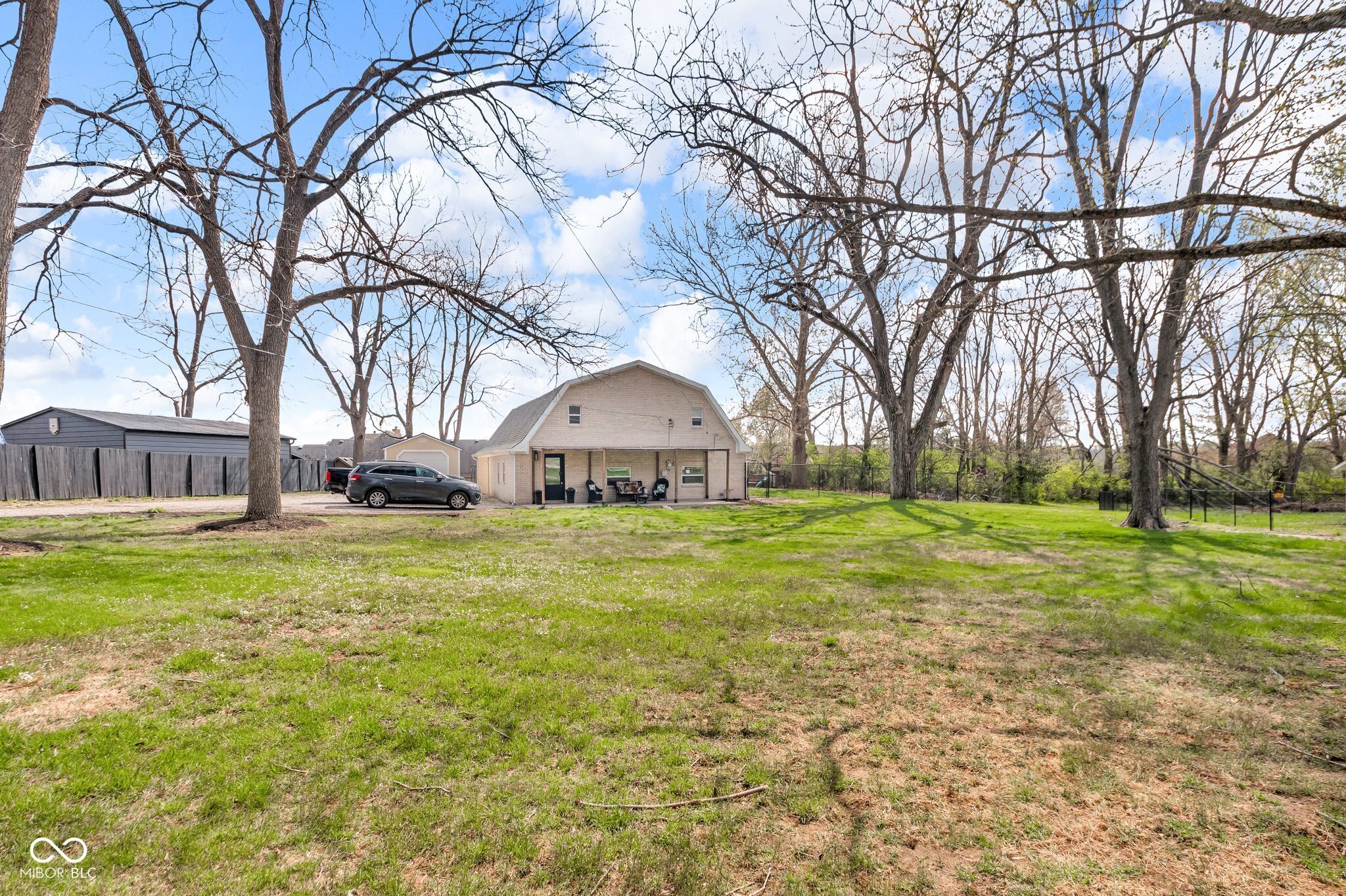 7845 Bluff Road Indianapolis, IN 46217 - Photo 3 of 30 Gallery Image 3
