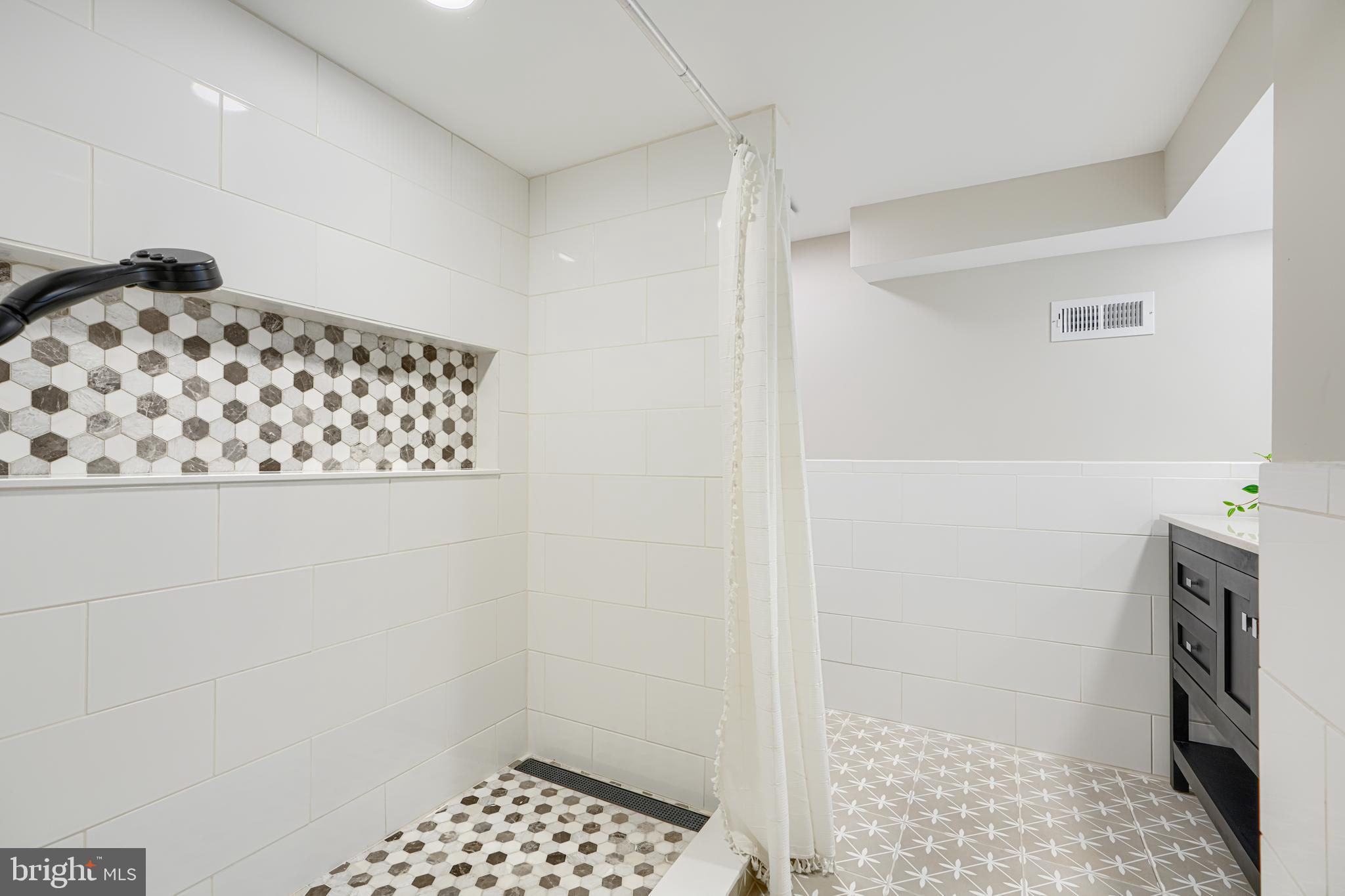 17011 Troyer Road Monkton, MD 21111 - Photo 45 of 65 Heated Floors