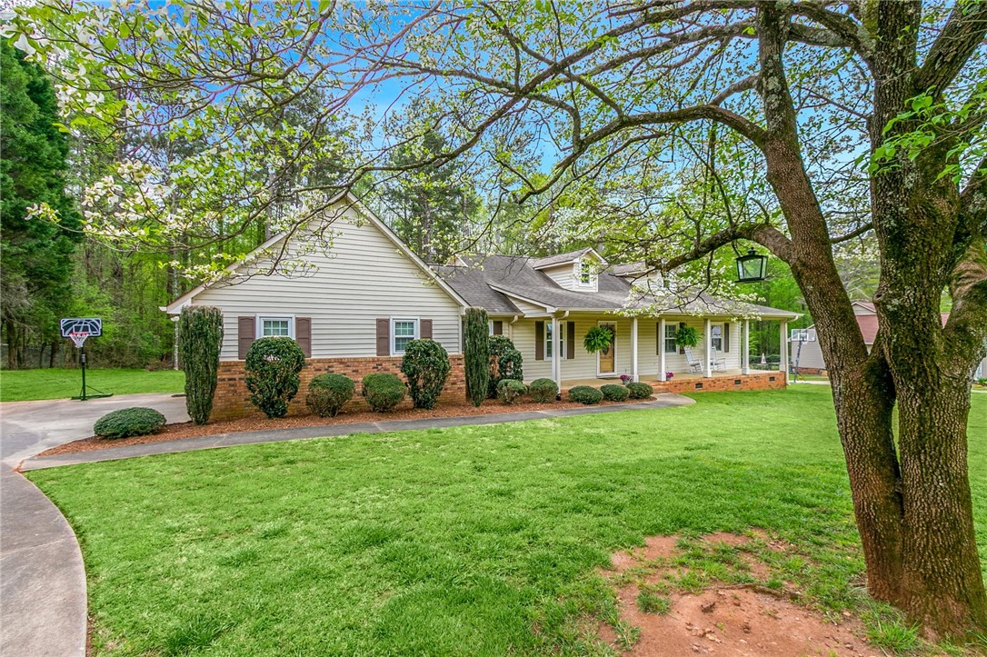 203 Wedgewood Drive Anderson, SC 29621 - Photo 4 of 36