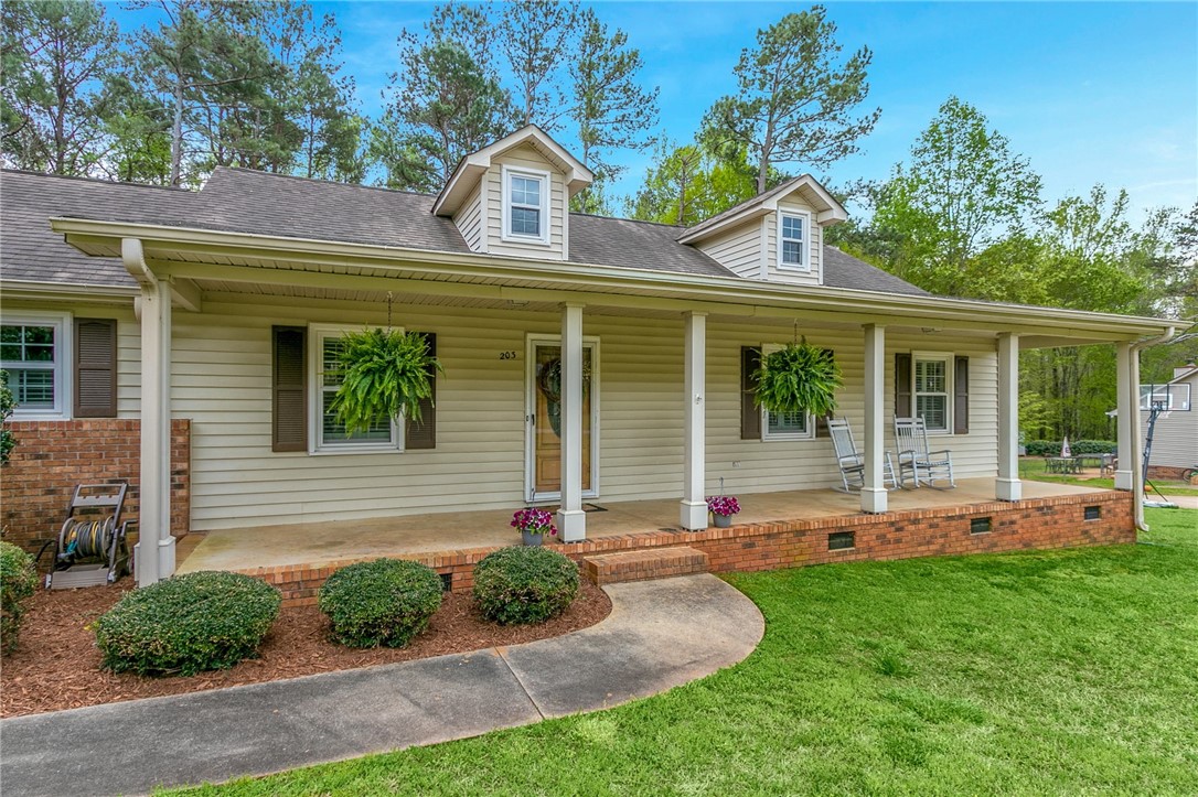 203 Wedgewood Drive Anderson, SC 29621 - Photo 5 of 36