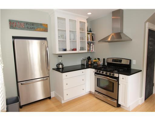 29 Codman Street Portland, ME 04103 - Photo 8 of 25 Kitchen.
