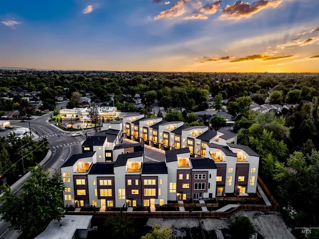 $795,000 | 2043 South Makar Lane, Boise, ID 83706