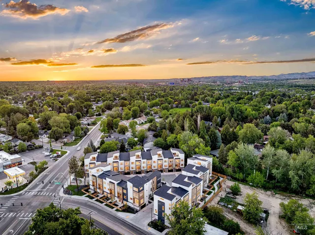 $795,000 | 2043 South Makar Lane, Boise, ID 83706