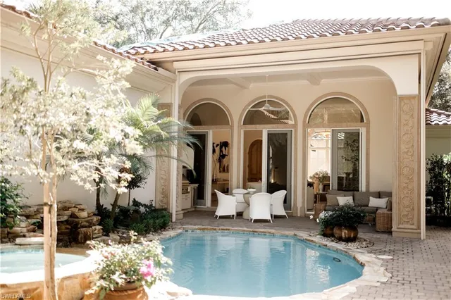 $1,999,000 | 15627 Villoresi Way, Naples, FL 34110