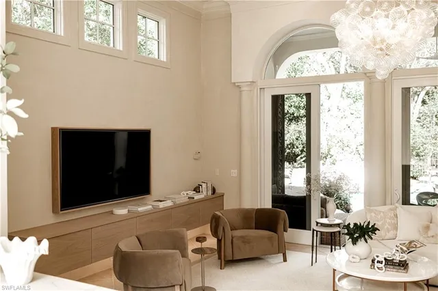 $1,999,000 | 15627 Villoresi Way, Naples, FL 34110