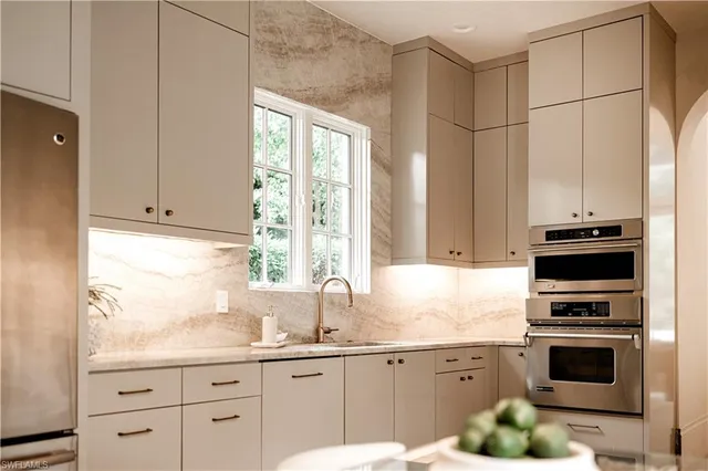 $1,999,000 | 15627 Villoresi Way, Naples, FL 34110