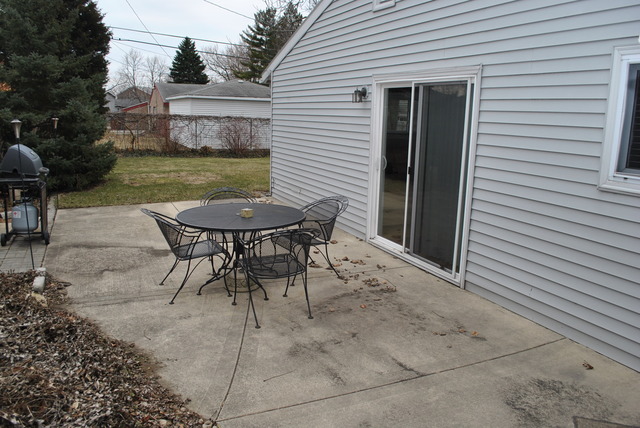 186 Queenswood Road Bolingbrook, IL 60440 - Photo 8 of 18