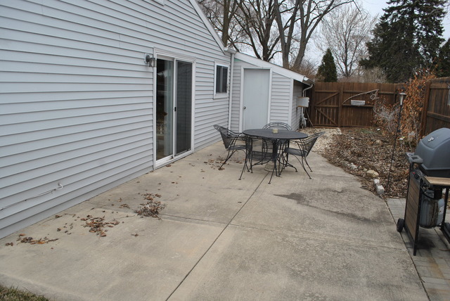 186 Queenswood Road Bolingbrook, IL 60440 - Photo 9 of 18