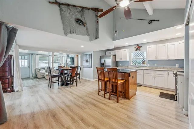 $875,000 | 1662 Rogers Road, Newark, TX 76071