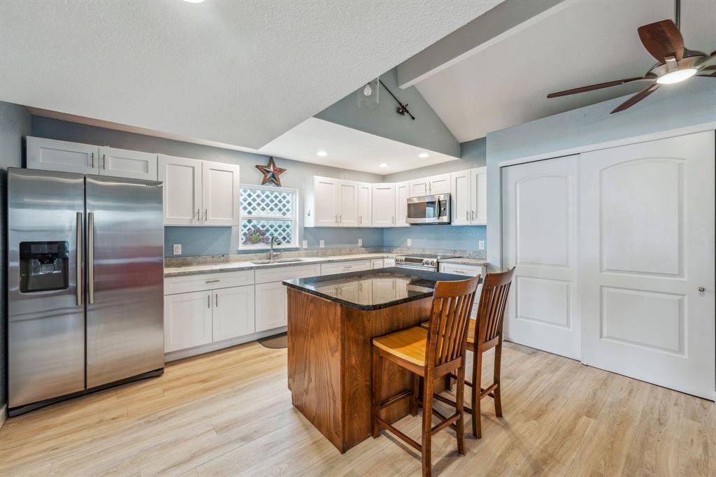 1662 Rogers Road Newark, TX 76071 - Photo 18 of 40