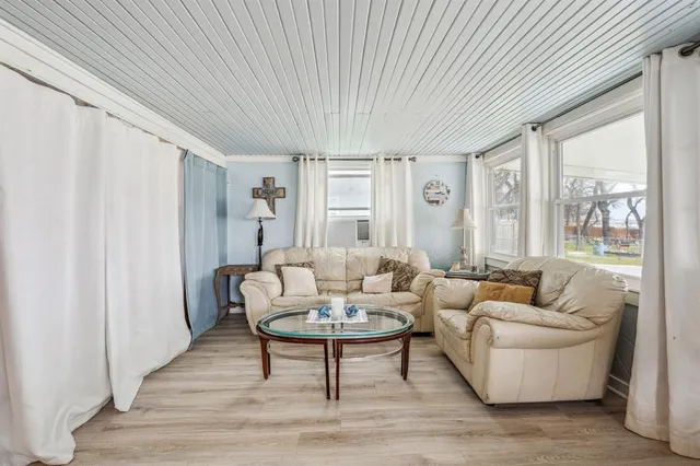 $875,000 | 1662 Rogers Road, Newark, TX 76071