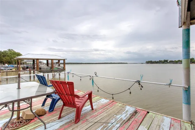 $875,000 | 1662 Rogers Road, Newark, TX 76071