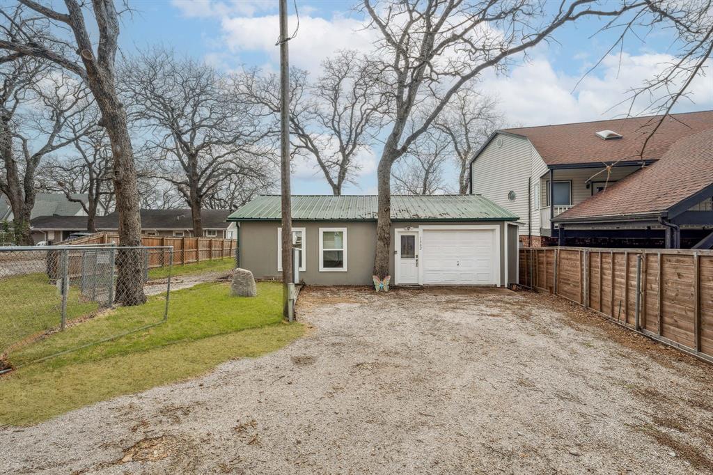 1662 Rogers Road Newark, TX 76071 - Photo 32 of 40