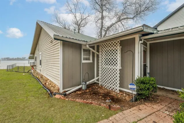 $875,000 | 1662 Rogers Road, Newark, TX 76071