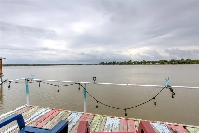 $875,000 | 1662 Rogers Road, Newark, TX 76071