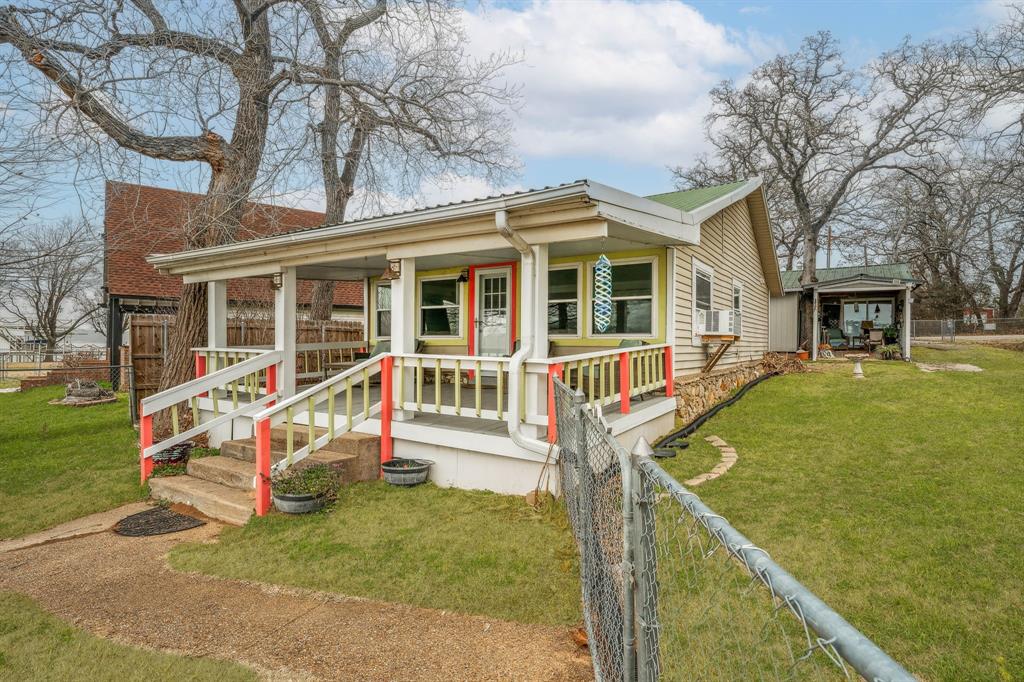 1662 Rogers Road Newark, TX 76071 - Photo 7 of 40