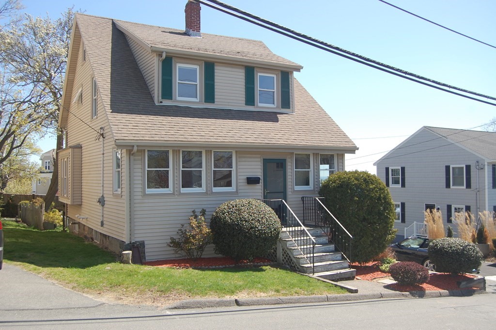 5 Simmons Road Nahant, MA 01908 - Photo 2 of 20 Gallery Image 2