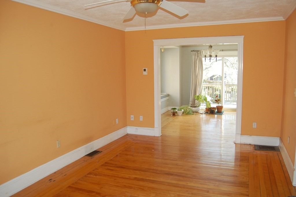 5 Simmons Road Nahant, MA 01908 - Photo 4 of 20 Gallery Image 4