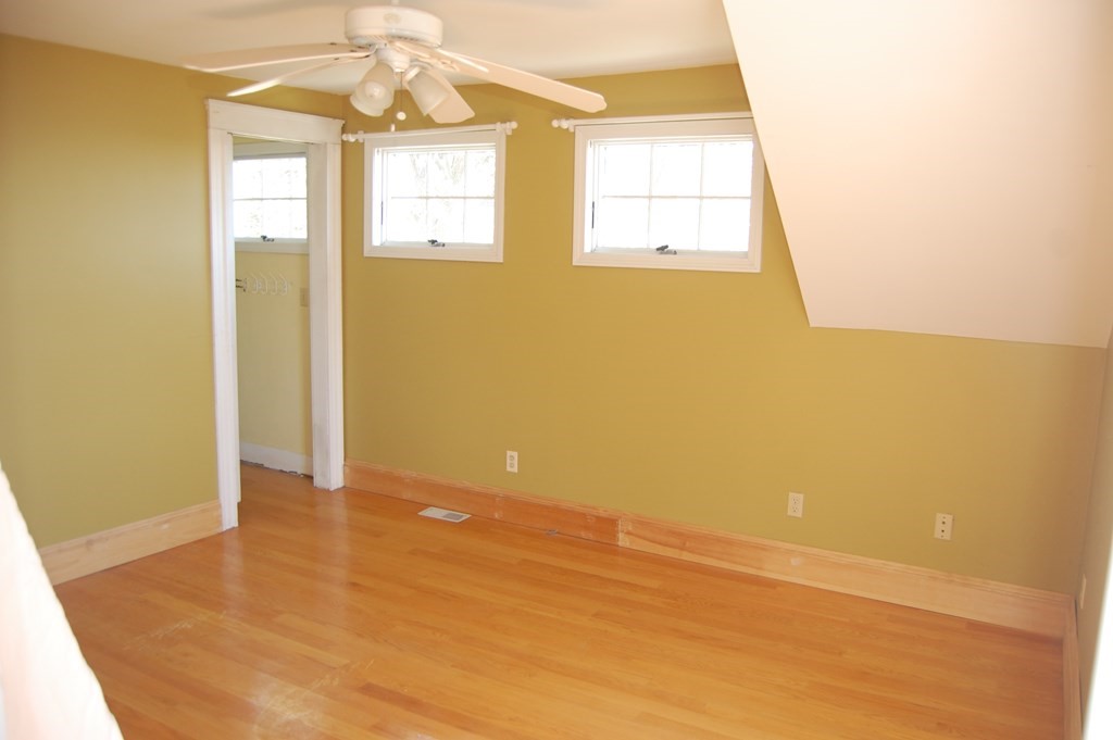 5 Simmons Road Nahant, MA 01908 - Photo 9 of 20 Gallery Image 9