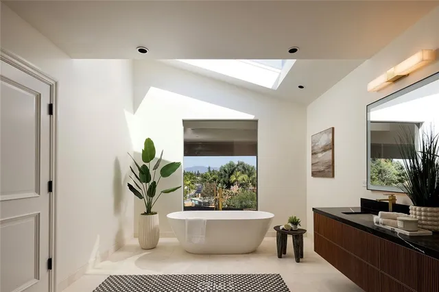 $3,995,000 | 410 North Angelina Drive, Placentia, CA 92870