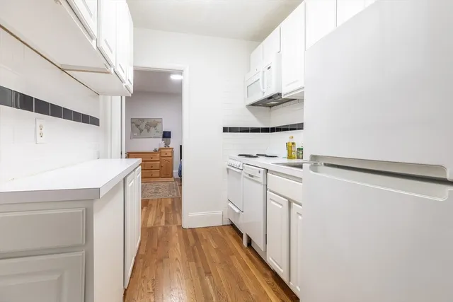 $4,275 | 45 Westland Avenue, Unit 17, Boston, MA 02115