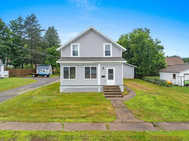 $195,000 | 217 Birch Street, Niagara, WI 54151