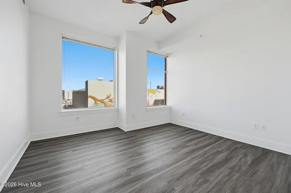 $525,000 | 400 West North Street, Unit 810, Raleigh, NC 27603