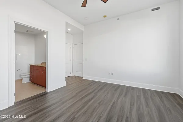 $525,000 | 400 West North Street, Unit 810, Raleigh, NC 27603