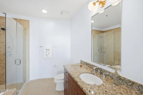 $525,000 | 400 West North Street, Unit 810, Raleigh, NC 27603