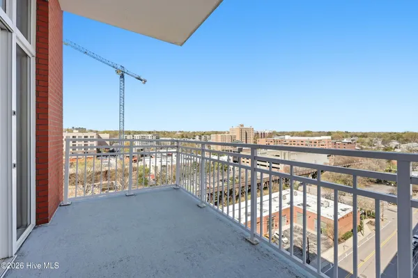 $525,000 | 400 West North Street, Unit 810, Raleigh, NC 27603