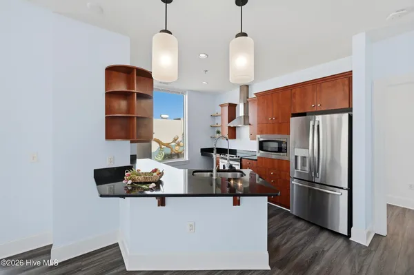 $525,000 | 400 West North Street, Unit 810, Raleigh, NC 27603