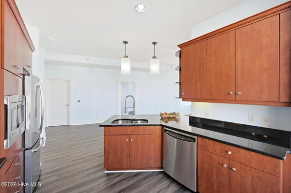 $525,000 | 400 West North Street, Unit 810, Raleigh, NC 27603