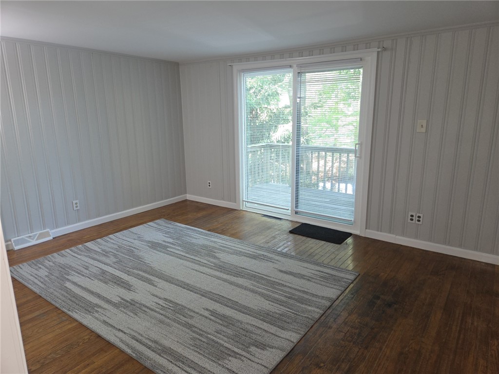 31 Lakeside Drive Hopkinton, RI 02832 - Photo 13 of 32
