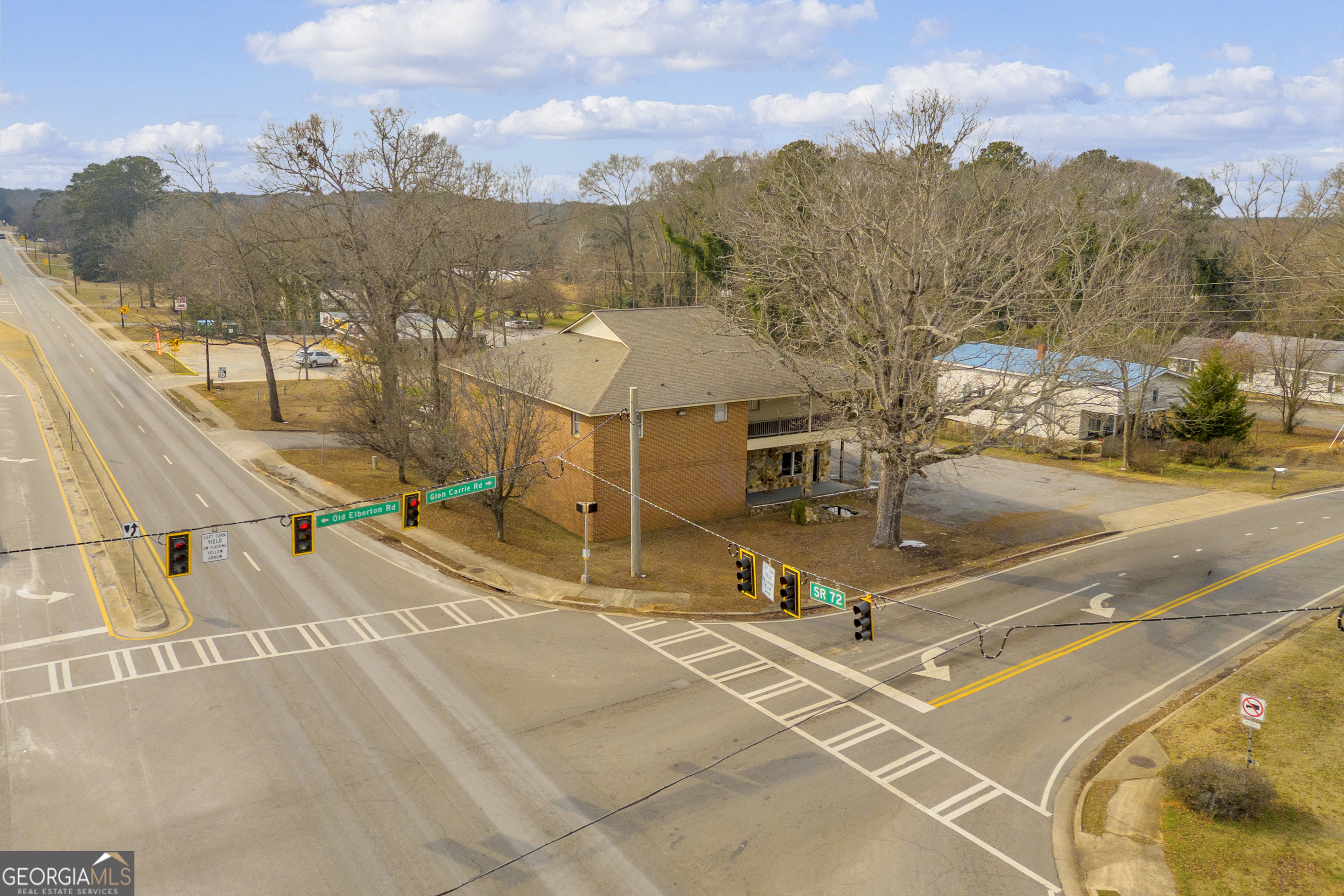 19 Glenn Carrie Road Hull, GA 30646 - Photo 5 of 7 a view of a city