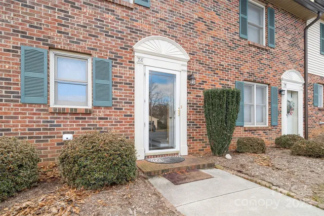 $205,000 | 1330 5th Street Northeast, Unit 24, Hickory, NC 28601