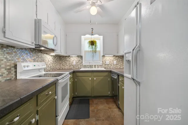 $205,000 | 1330 5th Street Northeast, Unit 24, Hickory, NC 28601