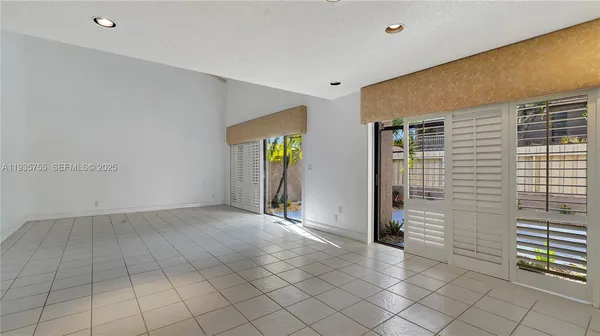 $3,525 | 205 Dunwoody Lane, Unit 1785, Hollywood, FL 33021