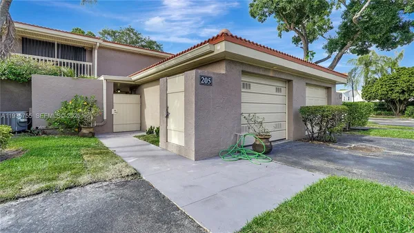 $3,525 | 205 Dunwoody Lane, Unit 1785, Hollywood, FL 33021