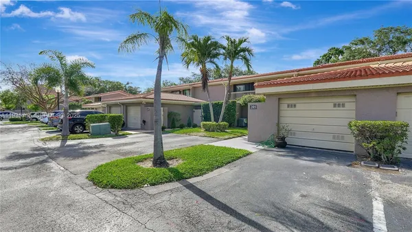 $3,525 | 205 Dunwoody Lane, Unit 1785, Hollywood, FL 33021